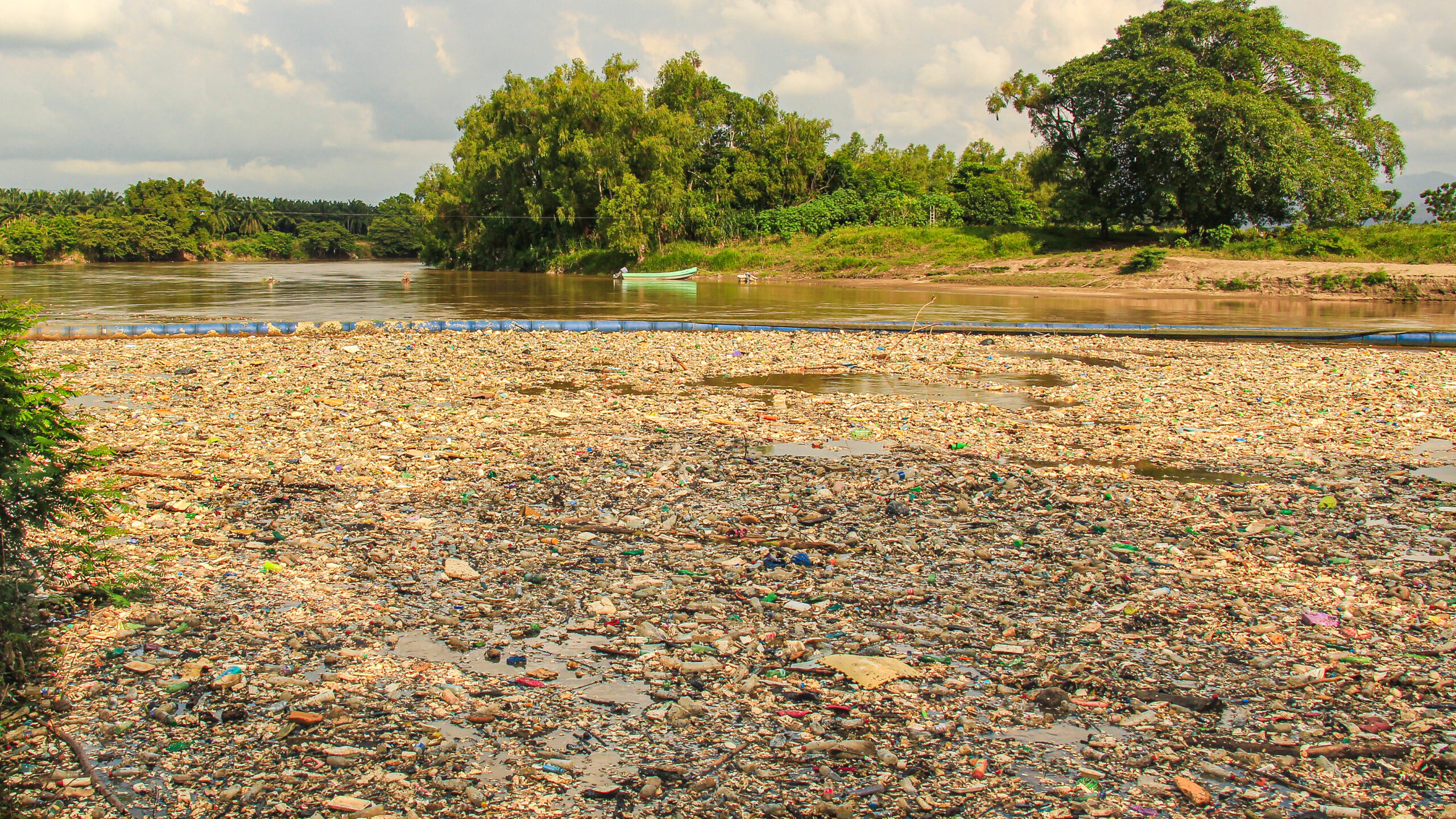 River plastic cleanup in Guatemala in the Motagua River